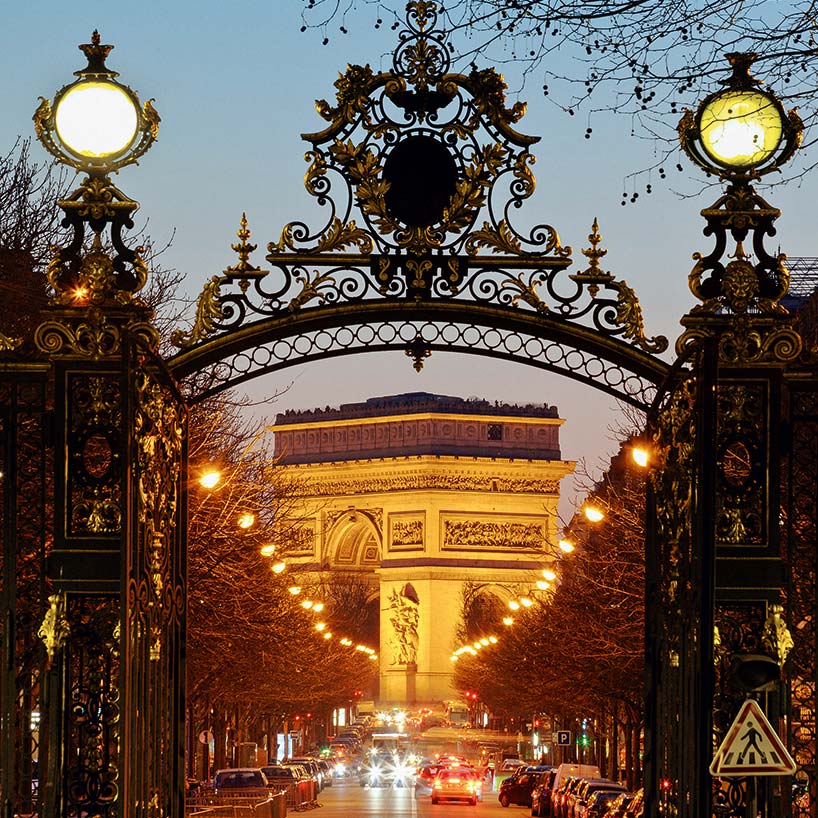 5 Star Luxury Hotel Near Arc De Triomphe